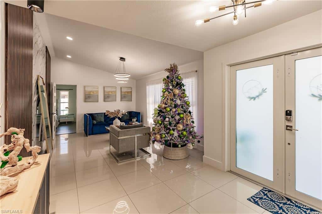 240 Laurent Ct, Lehigh Acres, photo 12