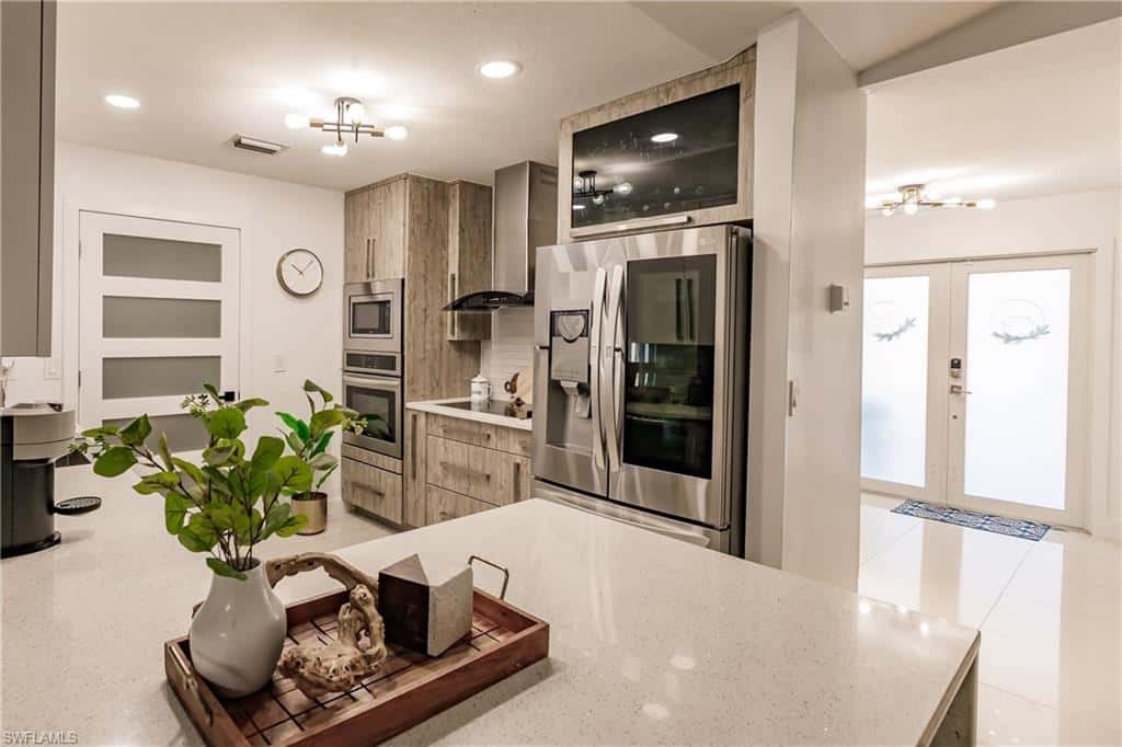240 Laurent Ct, Lehigh Acres, photo 22