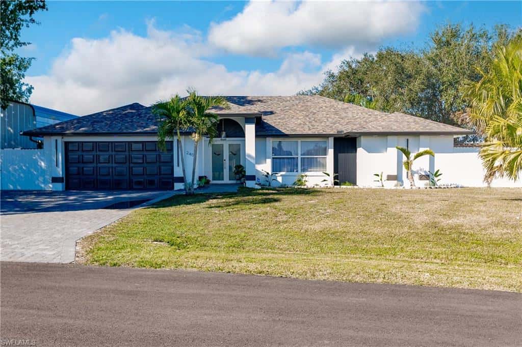 240 Laurent Ct, Lehigh Acres, photo 5