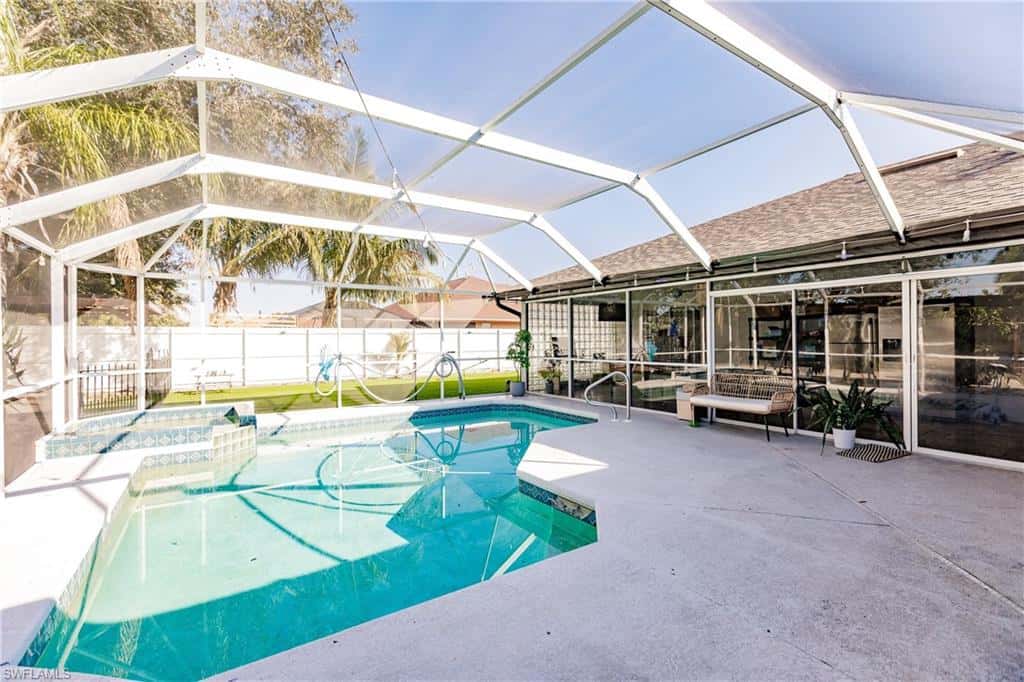 240 Laurent Ct, Lehigh Acres, photo 37