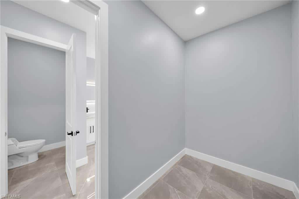 423 6th Ter, Cape Coral, photo 33