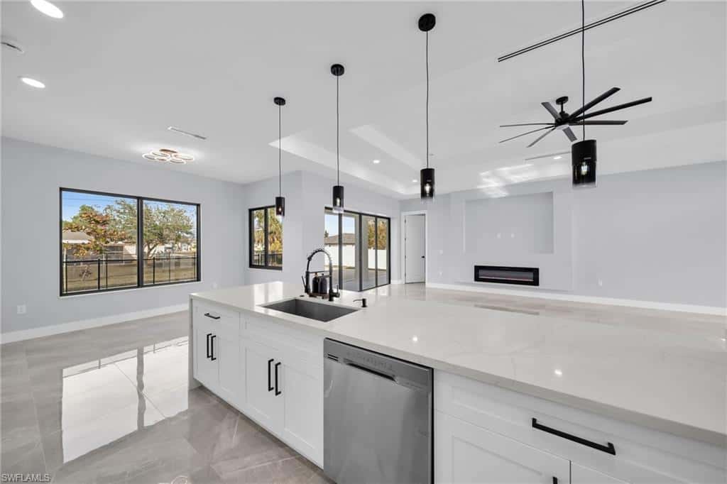 423 6th Ter, Cape Coral, photo 14