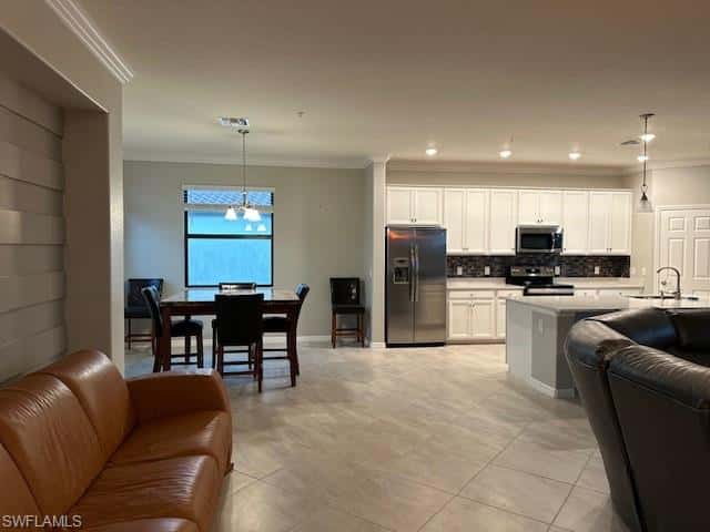 12048 Hawthorn Lake Dr #201, Fort Myers, photo 6