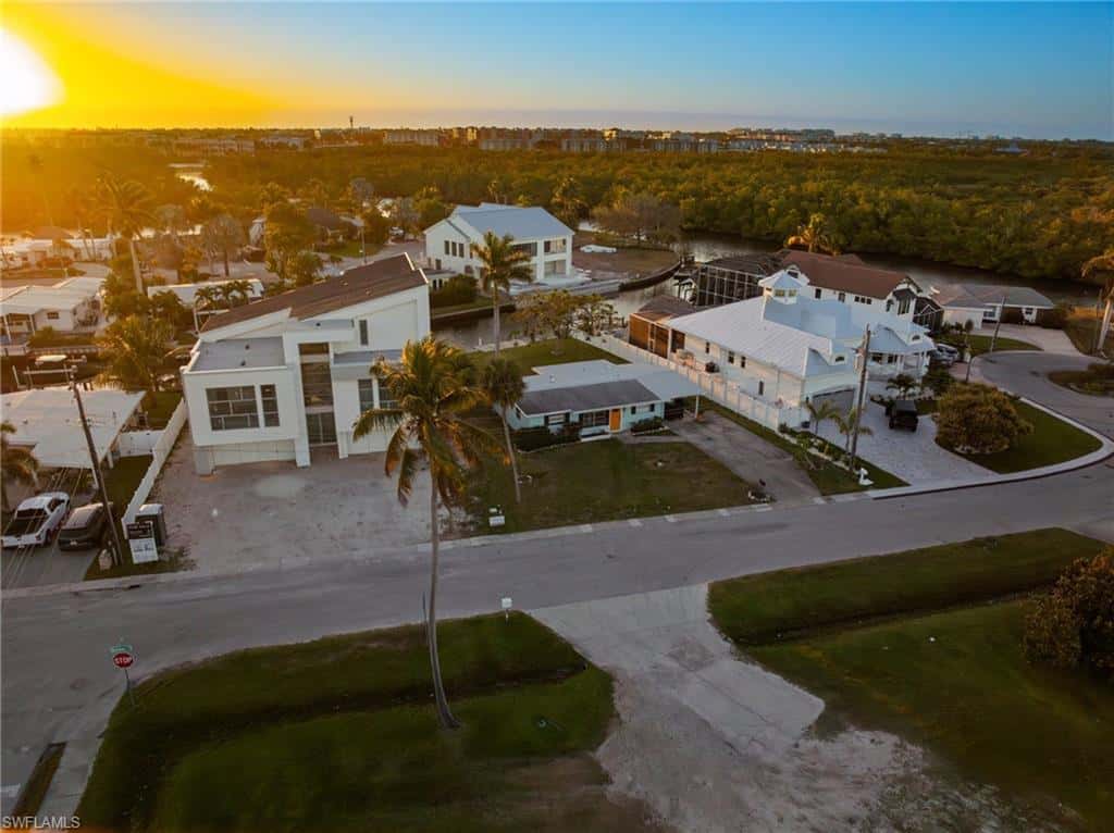 1796 Holiday Ln, Naples, photo 12