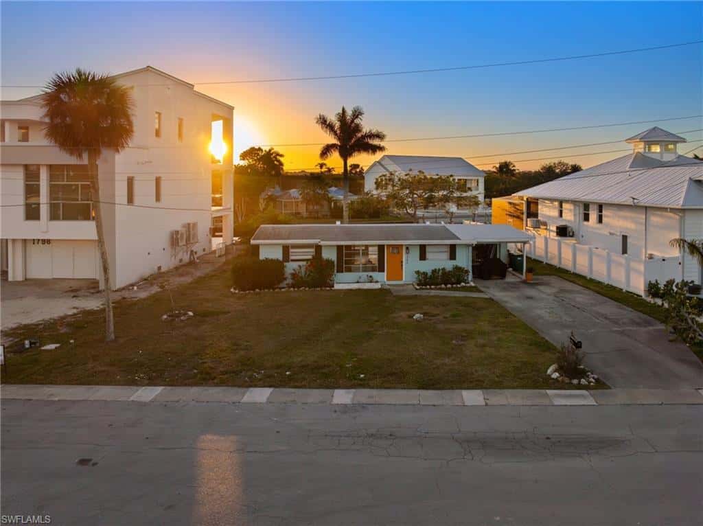 1796 Holiday Ln, Naples, photo 7
