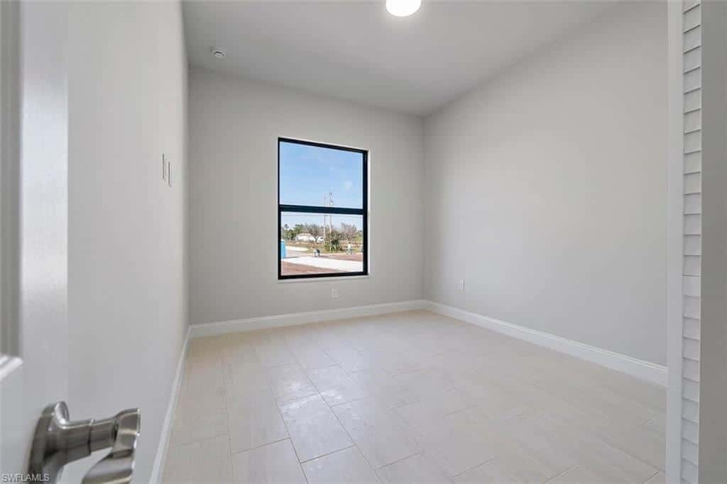 2894 22 Ave, Naples, photo 14