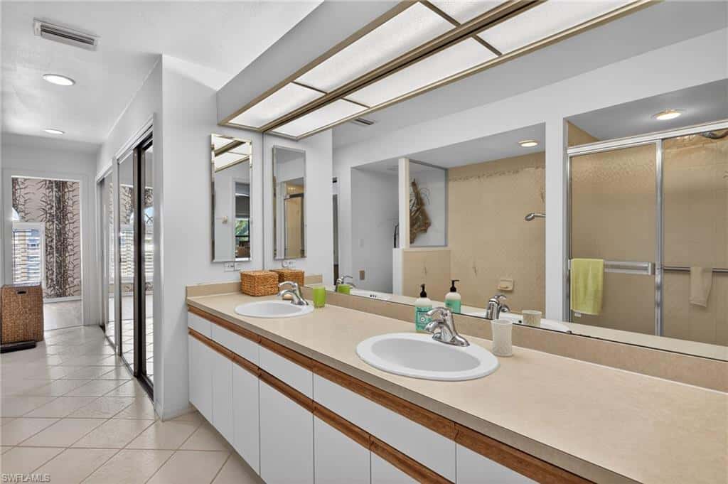 12130 Siesta Dr, Fort Myers Beach, photo 17