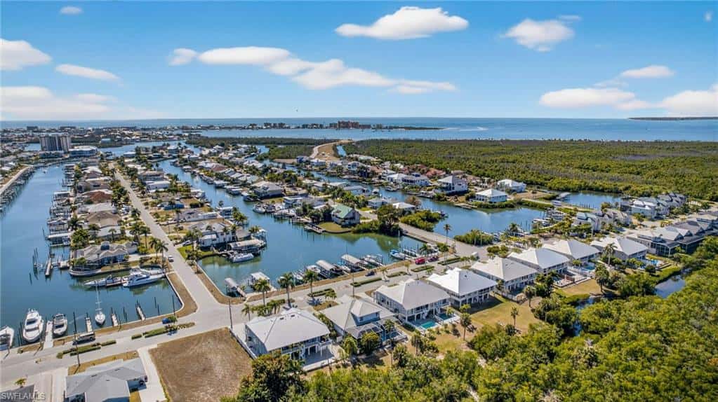 12130 Siesta Dr, Fort Myers Beach, photo 34