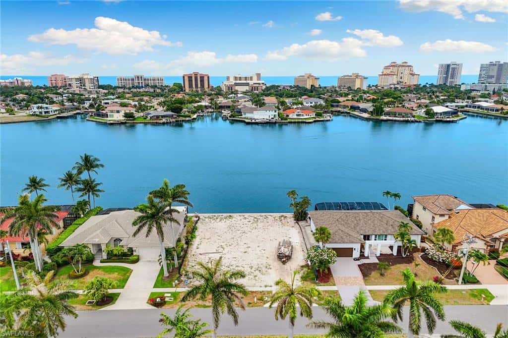372 Lamplighter Dr, Marco Island, photo 5