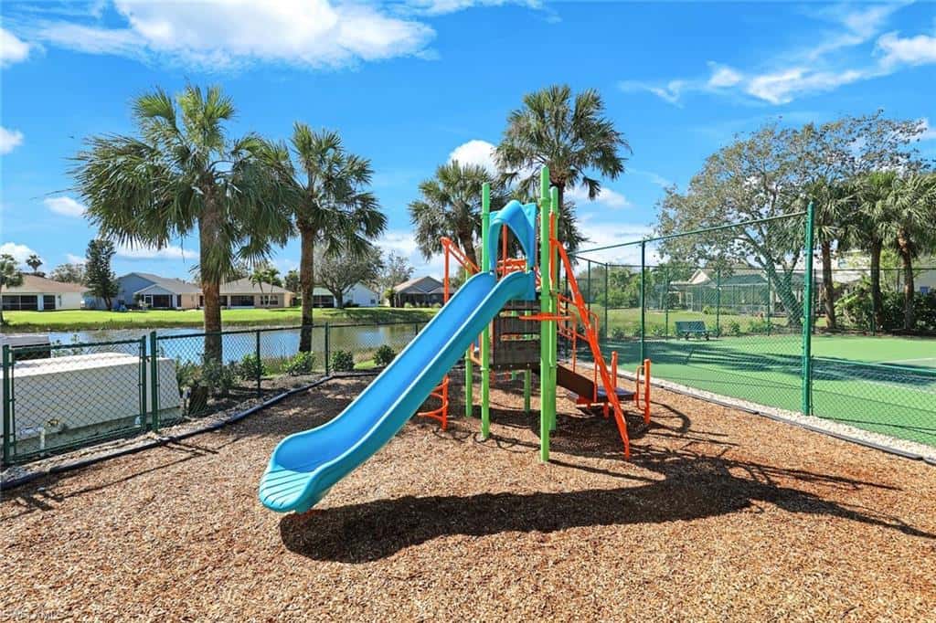 8937 Fawn Ridge Dr, Fort Myers, photo 37