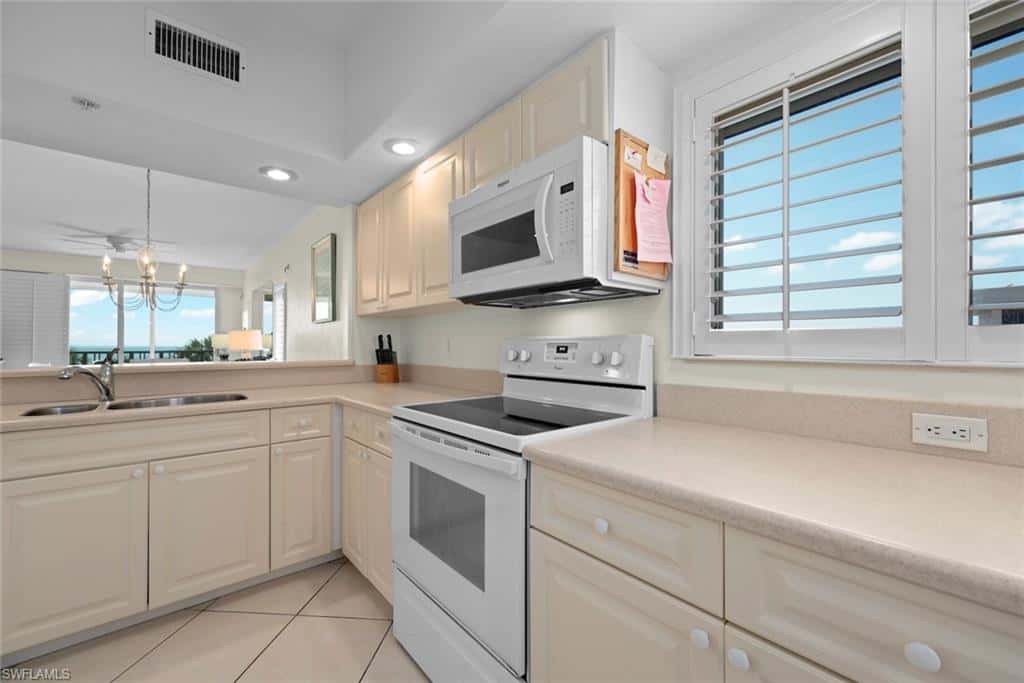 255 Periwinkle Way #5b, Sanibel, photo 11