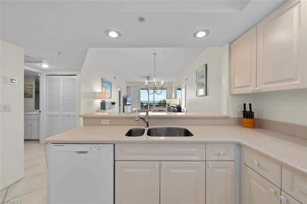 255 Periwinkle Way #5b, Sanibel, photo 8