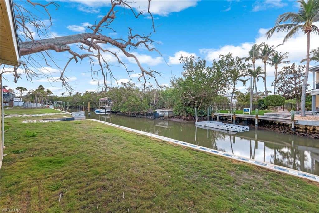260 Sterling Ave, Fort Myers Beach, photo 9