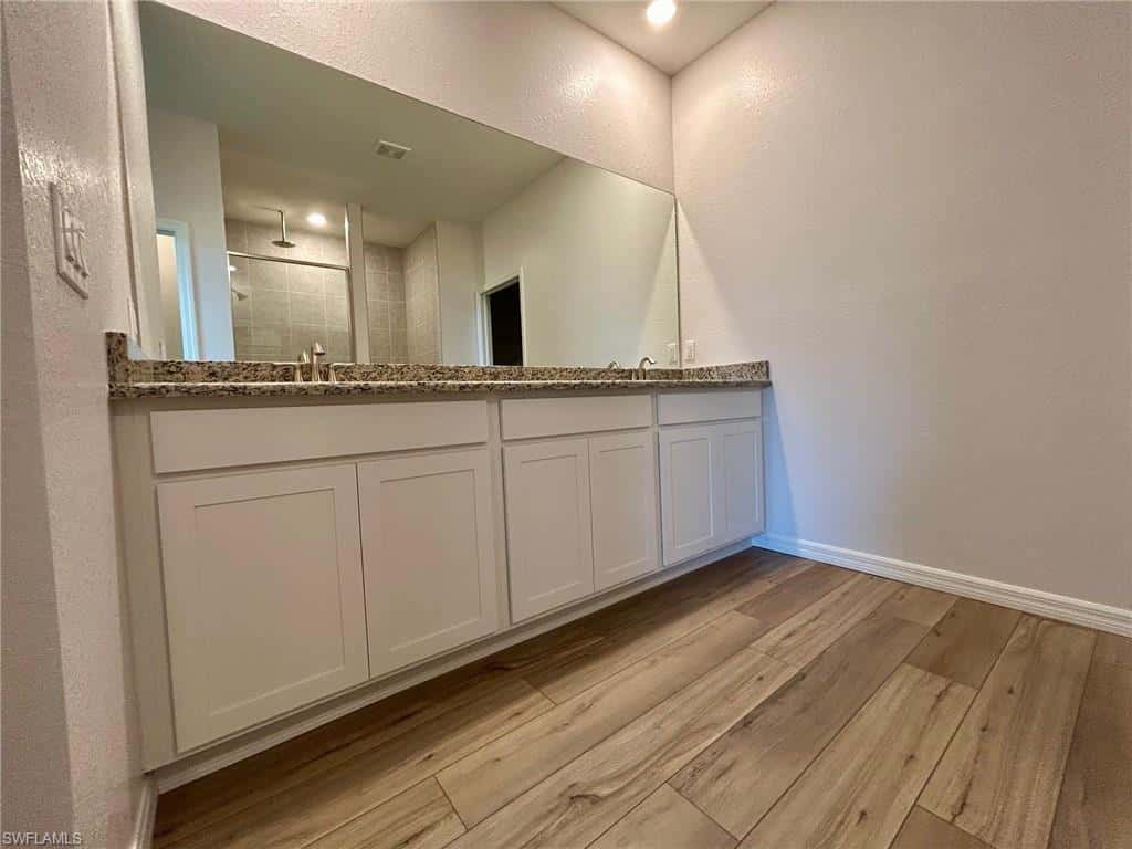 4602 34th Ter, Cape Coral, photo 5