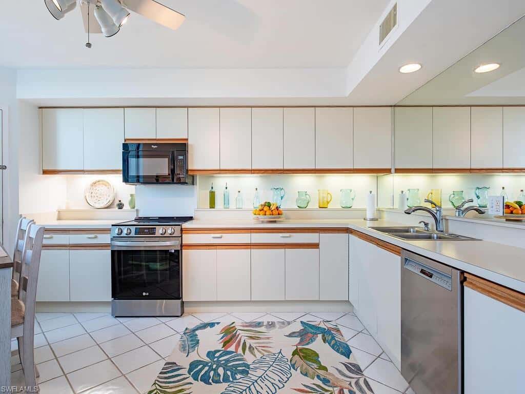 5555 Heron Point Dr #1602, Naples, photo 6