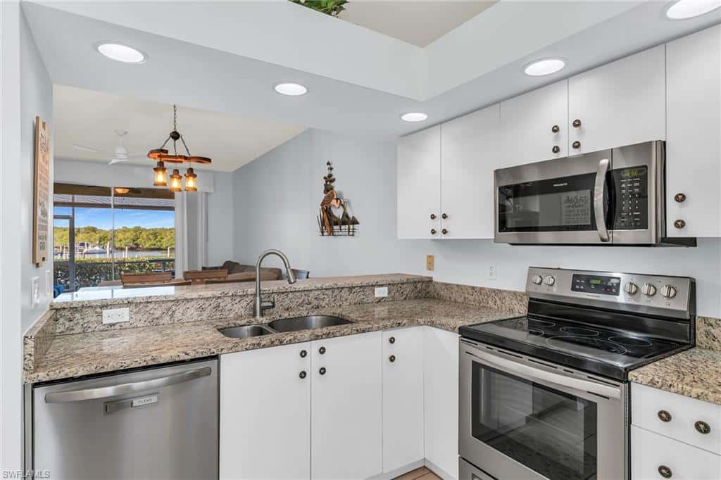 194 Newport Dr #903, Naples, photo 6