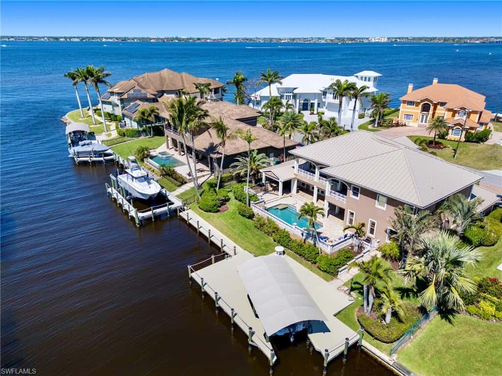 798 Cypress Lake Cir, Fort Myers, photo 4