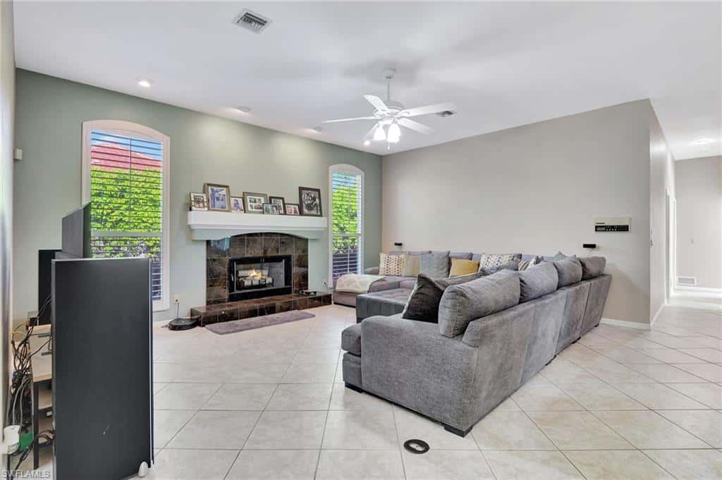2024 Imperial Cir, Naples, photo 16