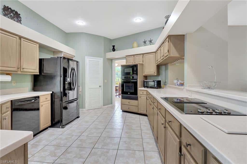 2024 Imperial Cir, Naples, photo 12