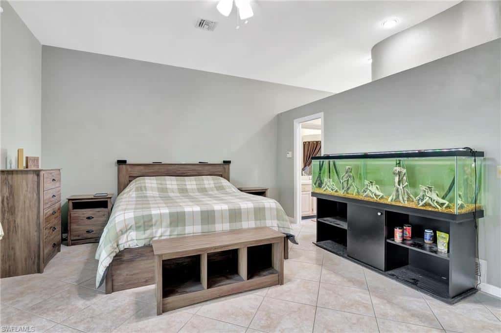 2024 Imperial Cir, Naples, photo 32