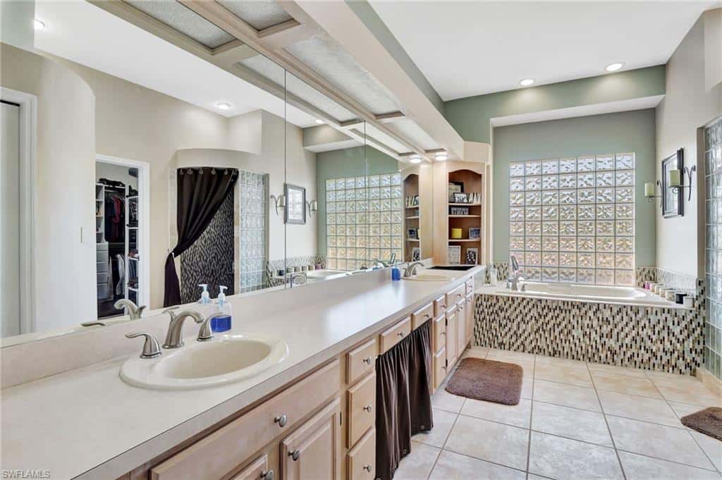 2024 Imperial Cir, Naples, photo 34