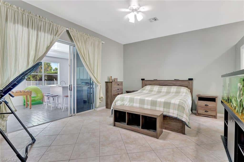2024 Imperial Cir, Naples, photo 31