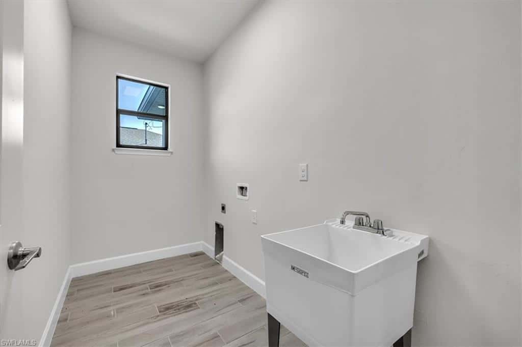459 2nd Pl, Cape Coral, photo 27