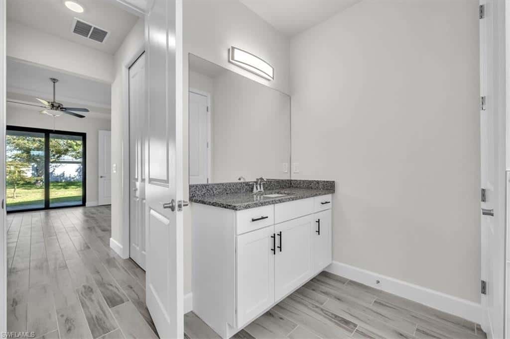 459 2nd Pl, Cape Coral, photo 18