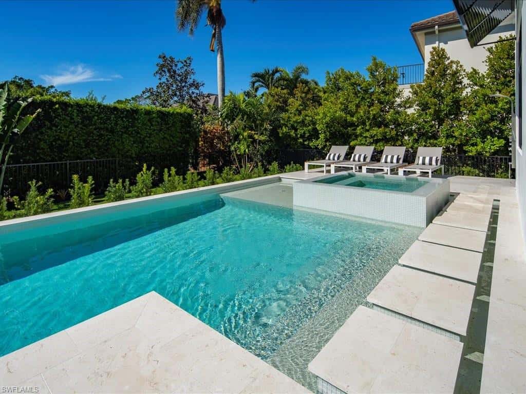612 Binnacle Dr, Naples, photo 17