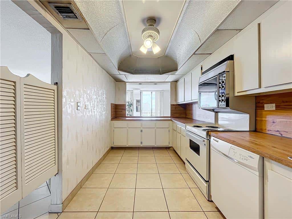 20225 34th Ct, Miami, photo 17