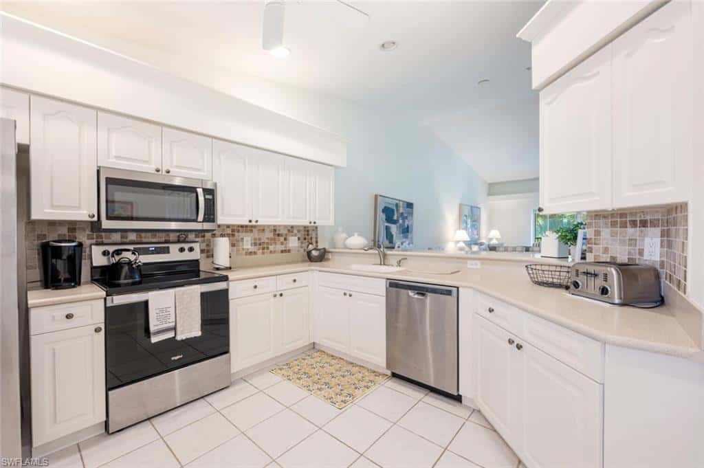 8600 Naples Heritage Dr #526, Naples, photo 17