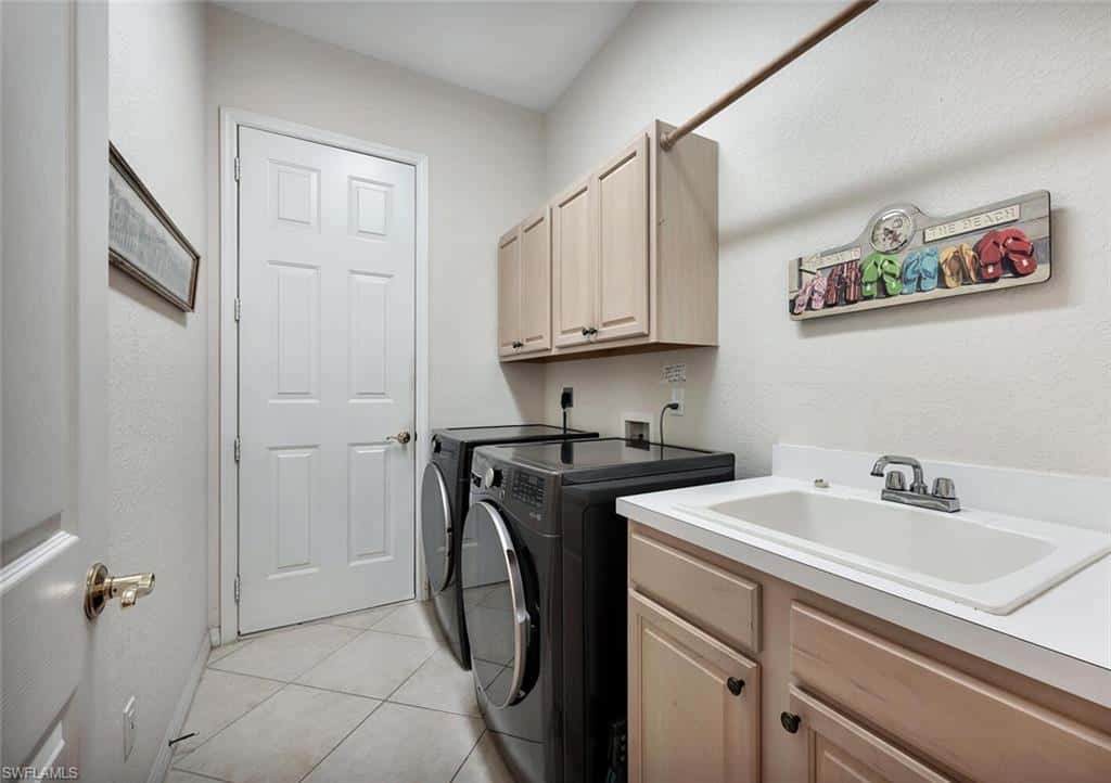 317 Harvard Ln, Naples, photo 31