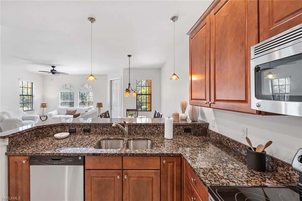 9134 Chula Vista St #125, Naples, photo 7
