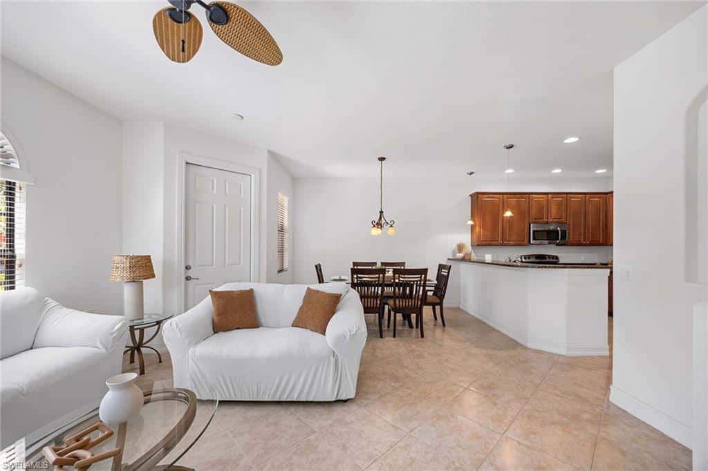 9134 Chula Vista St #125, Naples, photo 9