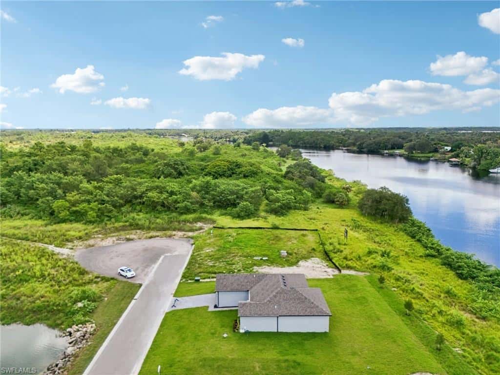 923 Admiral Bull Halsey Ave, Labelle, photo 17