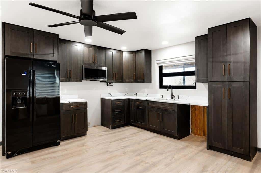 340 Crescent St, Fort Myers Beach, photo 23