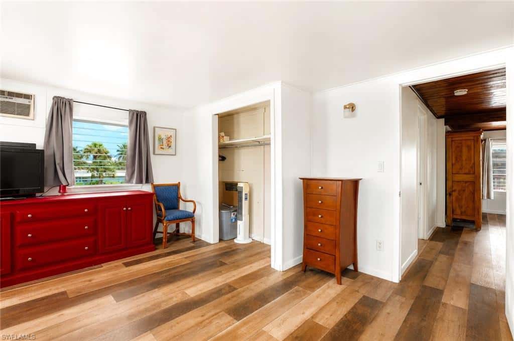 340 Crescent St, Fort Myers Beach, photo 16