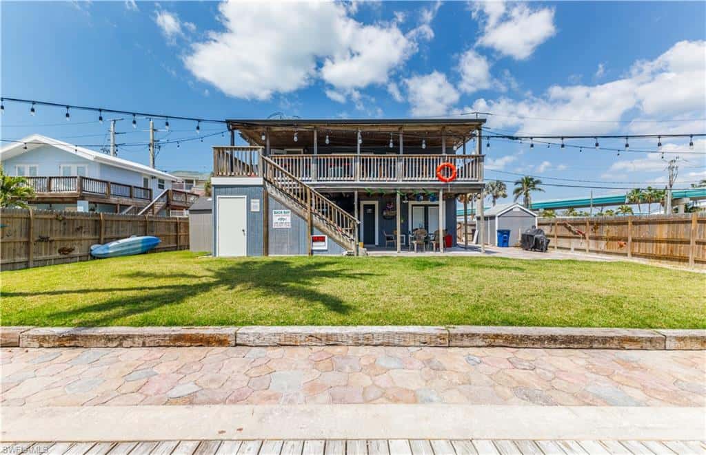 340 Crescent St, Fort Myers Beach, photo 5