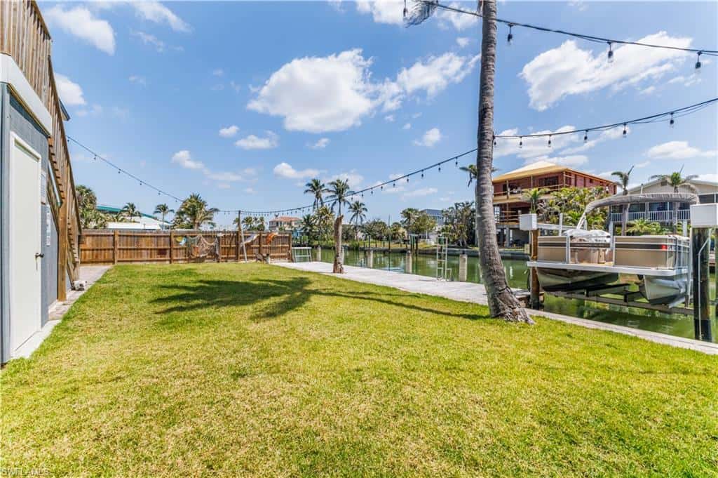 340 Crescent St, Fort Myers Beach, photo 39
