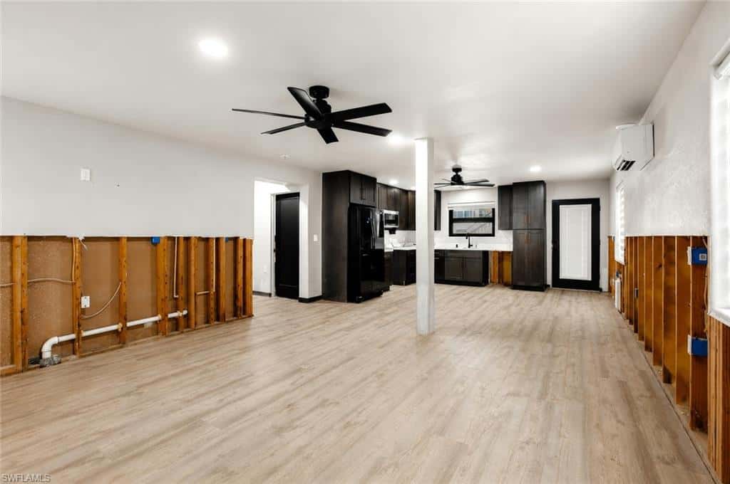 340 Crescent St, Fort Myers Beach, photo 25