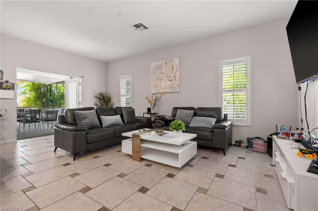 2017 Cape Coral Pkwy, Cape Coral, photo 26