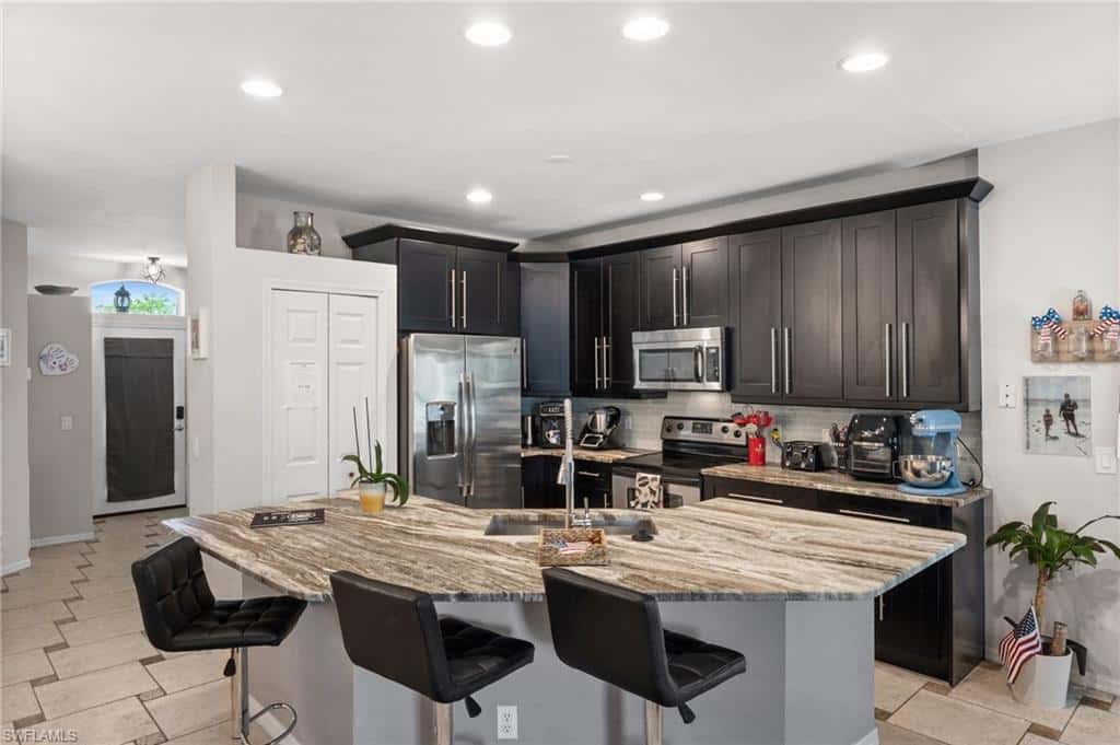 2017 Cape Coral Pkwy, Cape Coral, photo 32