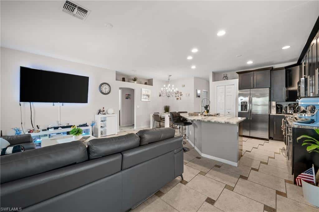 2017 Cape Coral Pkwy, Cape Coral, photo 28