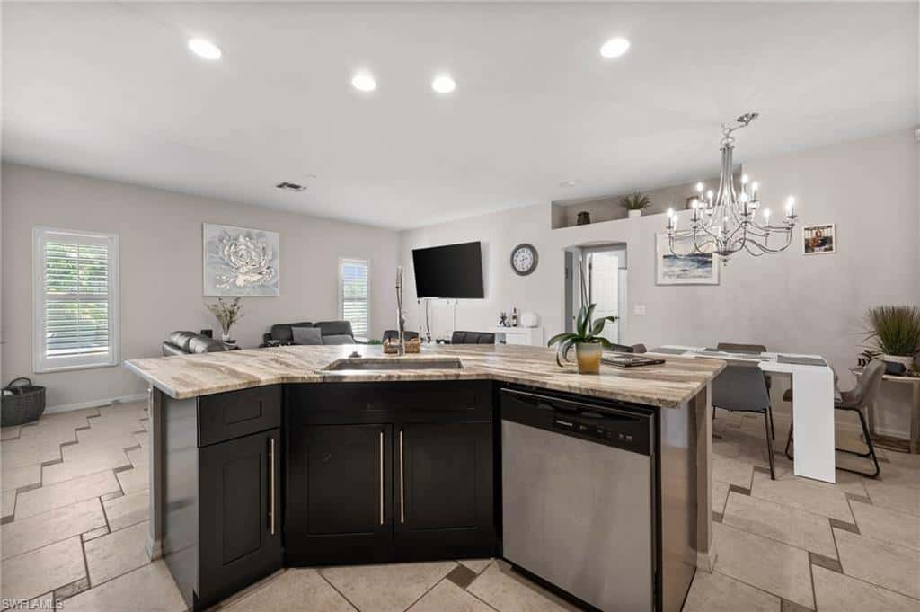 2017 Cape Coral Pkwy, Cape Coral, photo 30