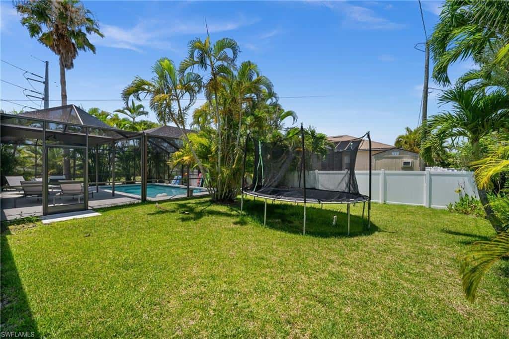 2017 Cape Coral Pkwy, Cape Coral, photo 8