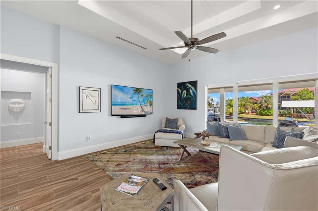 6617 Joanna Cir, Fort Myers, photo 9