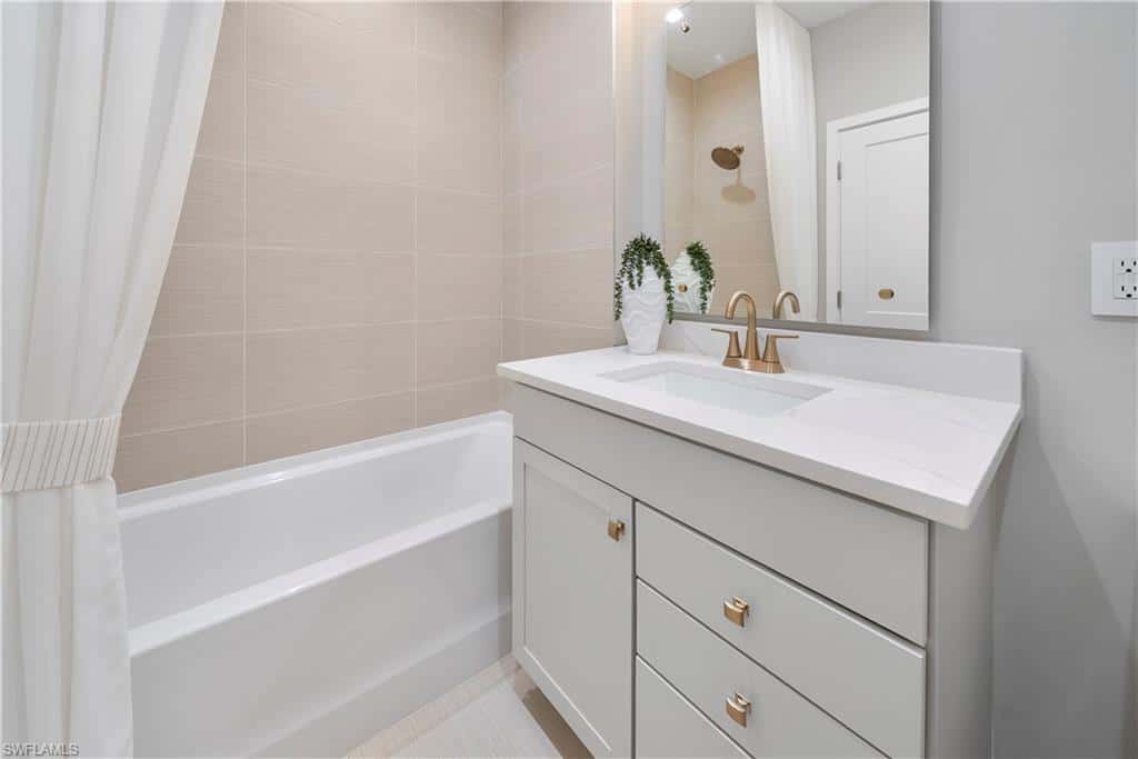 6088 Barbara Cir, Naples, photo 31