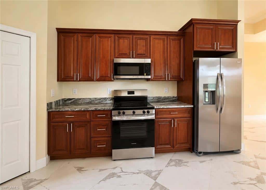 3707 13th St, Lehigh Acres, photo 6