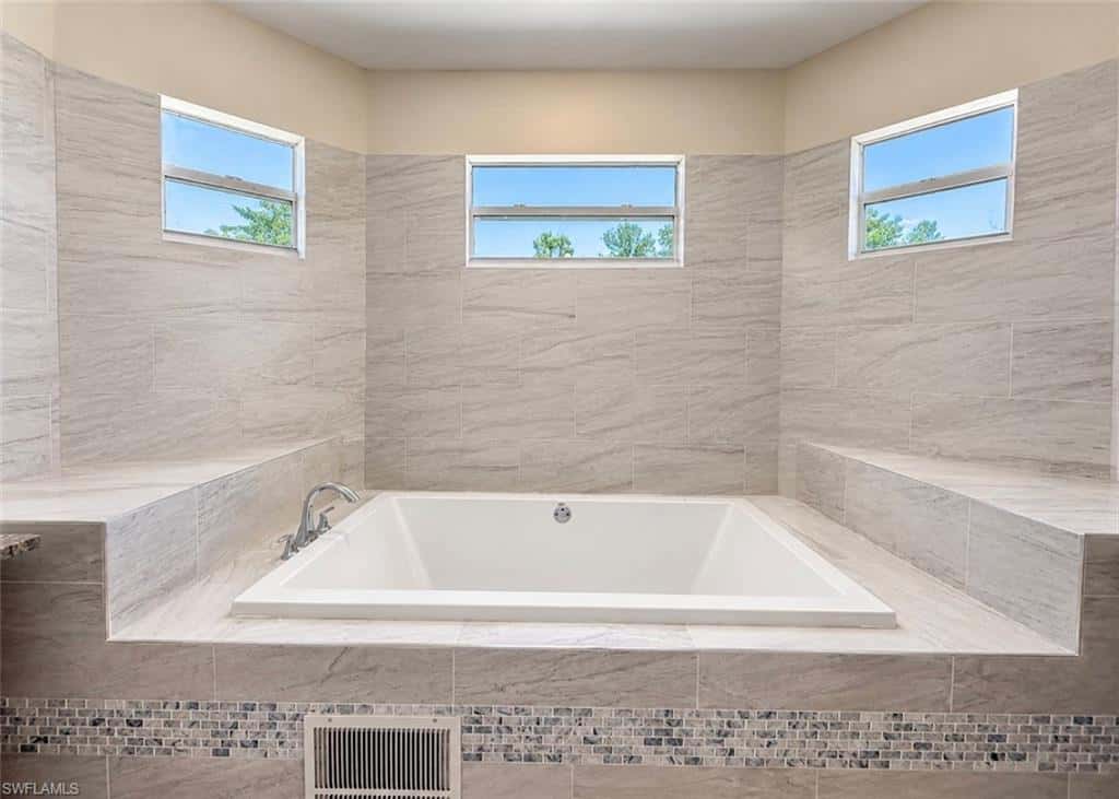 3707 13th St, Lehigh Acres, photo 13