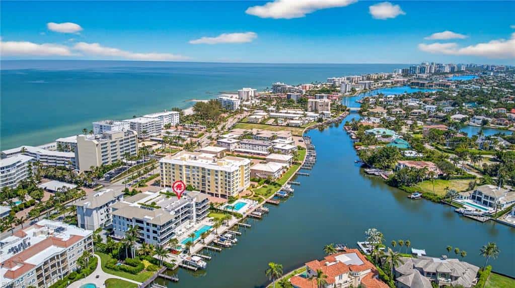 1820 Gulf Shore Blvd #202, Naples, photo 5